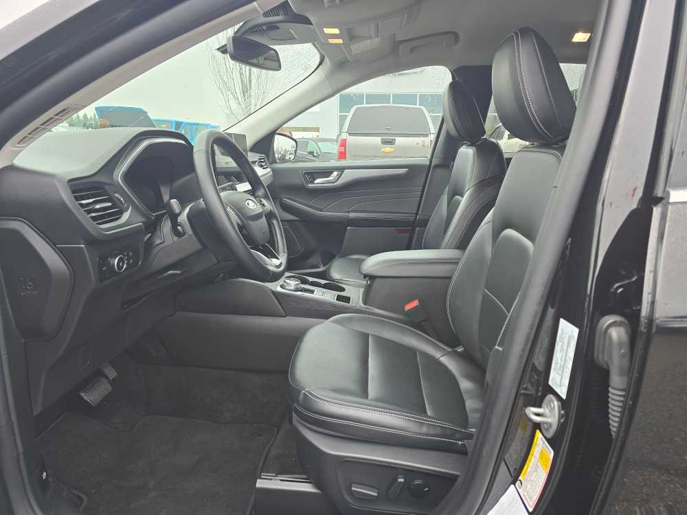 Thumbnail: 2025 Ford Escape - 9