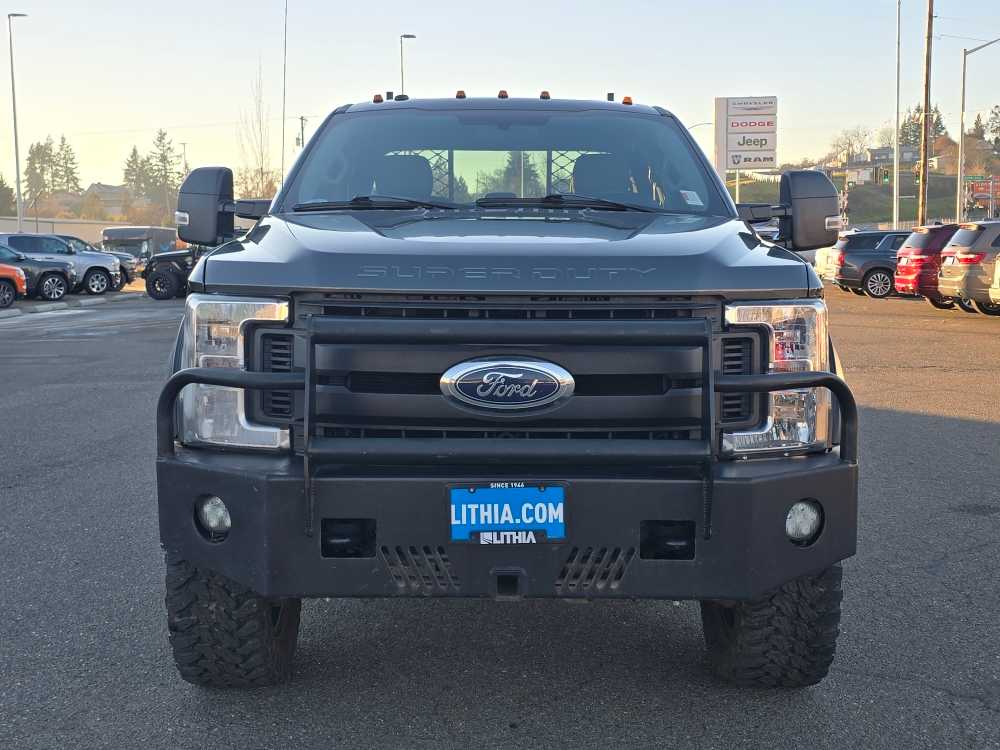 Thumbnail: 2019 Ford F-350 - 8