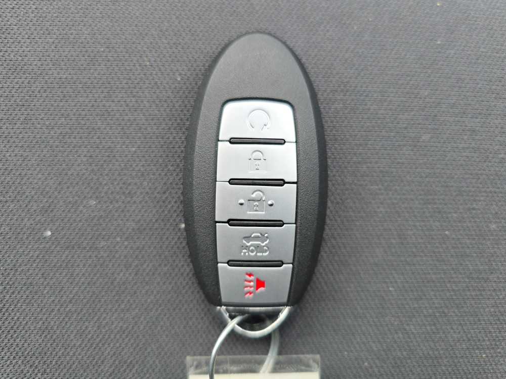 Thumbnail: 2023 Nissan Frontier - 22