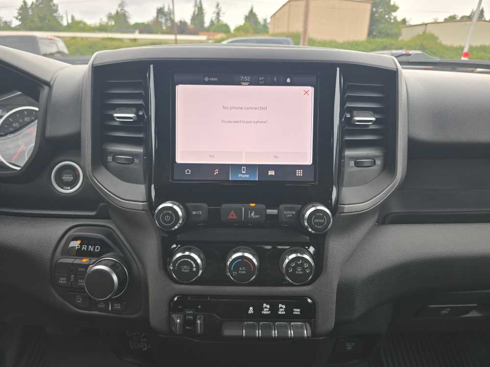 Thumbnail: 2026 RAM 1500 - 13