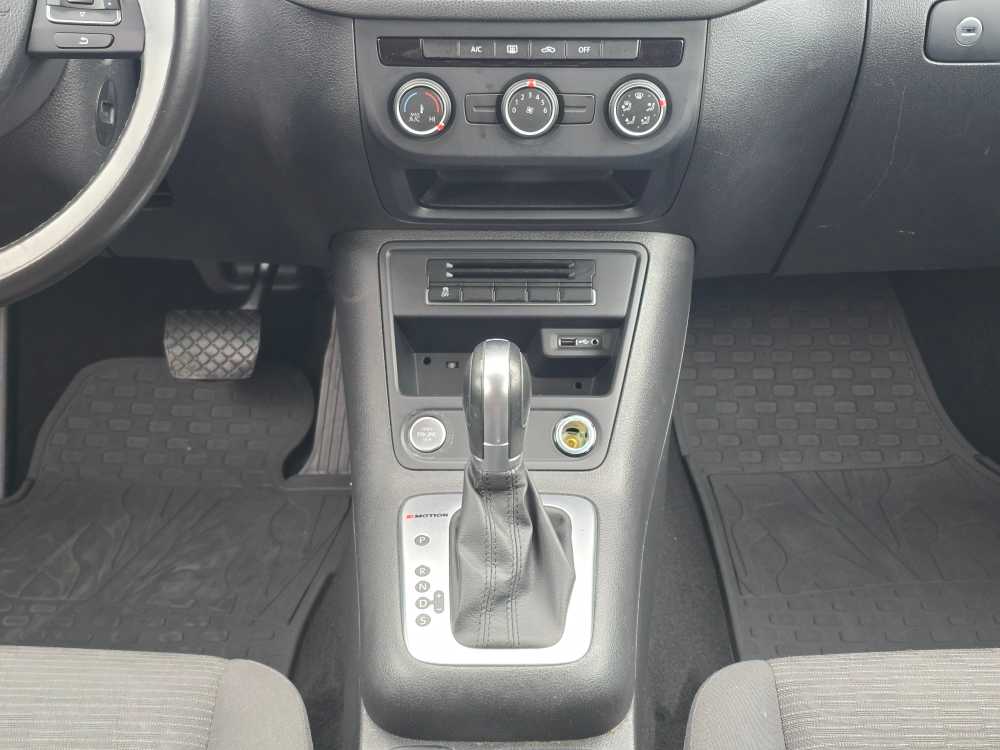 Thumbnail: 2017 Volkswagen Tiguan - 14