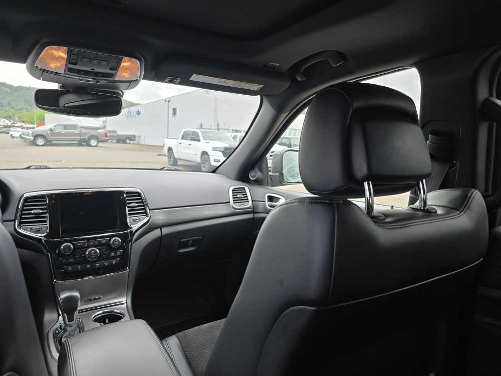 Thumbnail: 2021 Jeep Grand Cherokee - 13