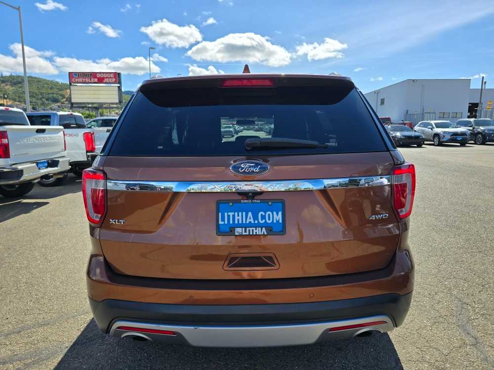 Thumbnail: 2017 Ford Explorer - 4