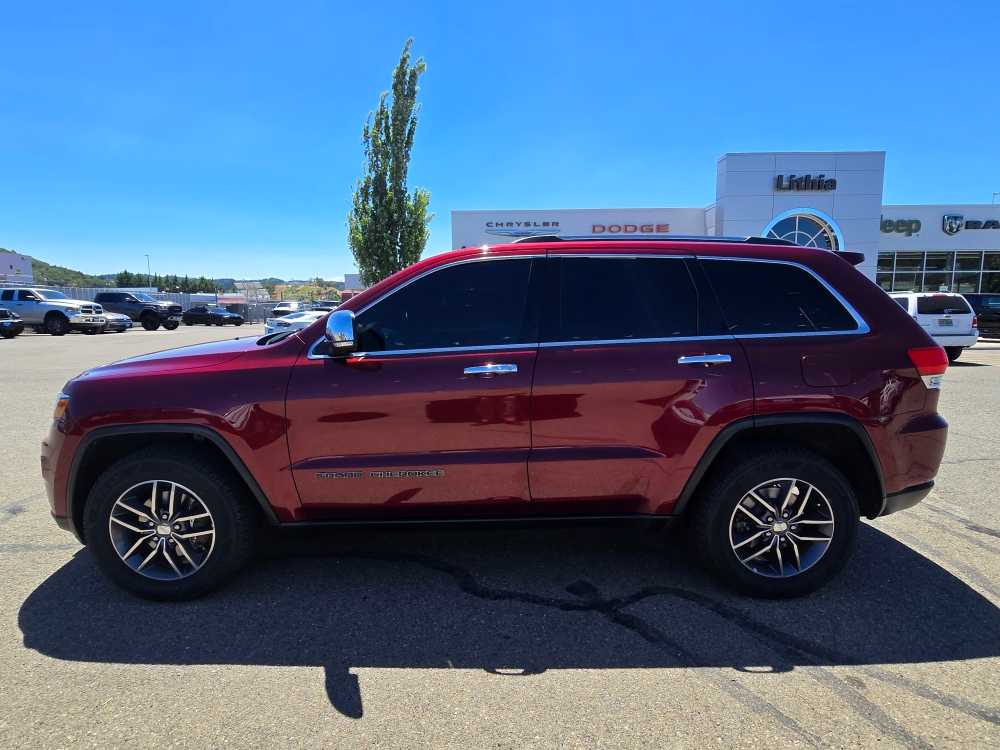 Used 2017 Jeep Grand Cherokee Limited with VIN 1C4RJFBG7HC619562 for sale in Roseburg, OR