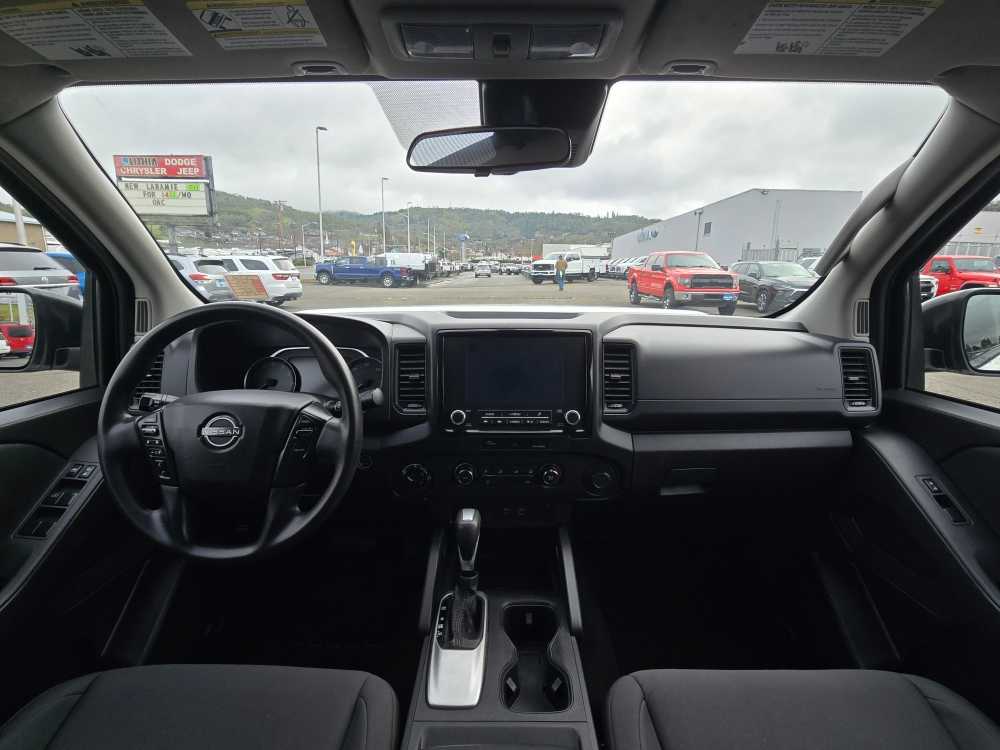 Thumbnail: 2023 Nissan Frontier - 15