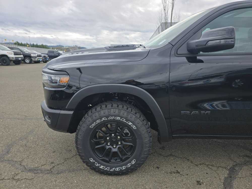 Thumbnail: 2026 RAM 1500 - 18