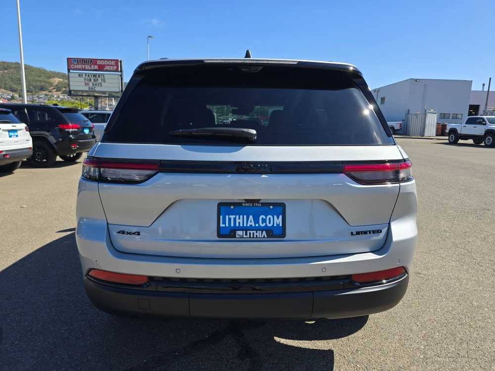 Thumbnail: 2025 Jeep Grand Cherokee - 4