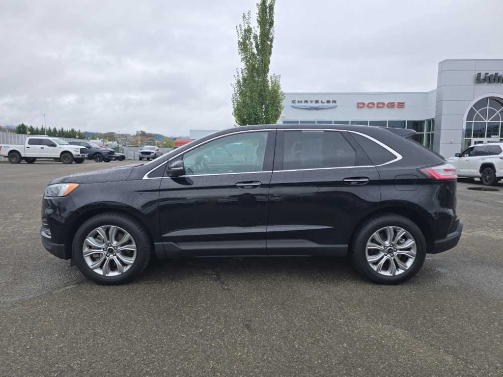 Used 2023 Ford Edge Titanium SUV