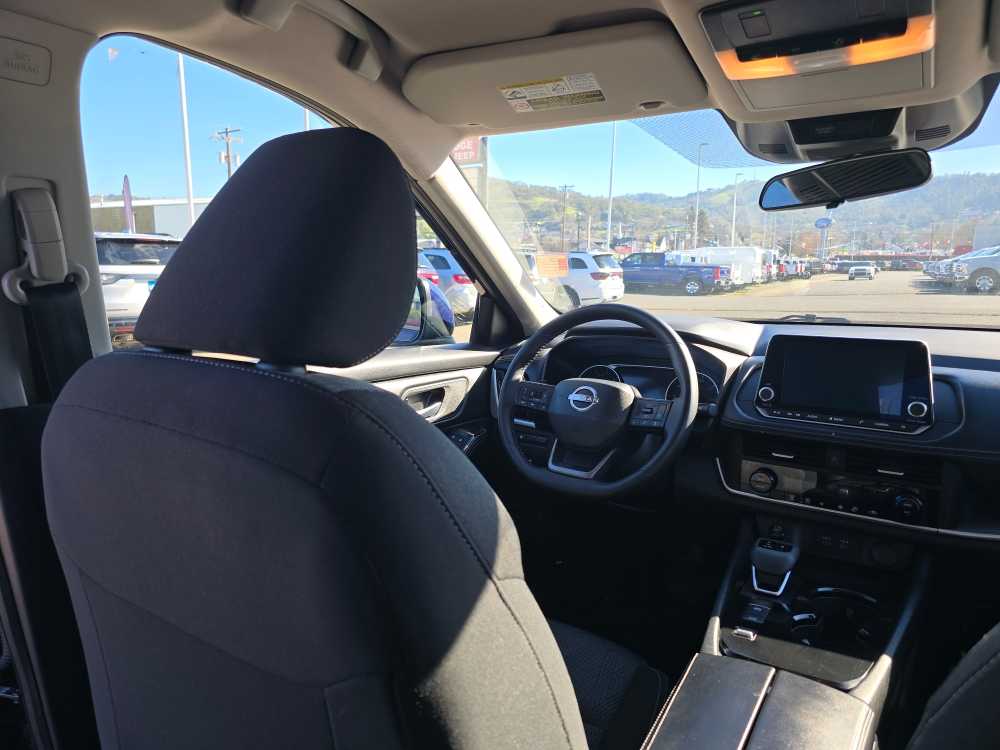 Thumbnail: 2025 Nissan Rogue - 10