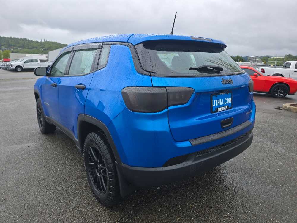 Thumbnail: 2019 Jeep Compass - 3