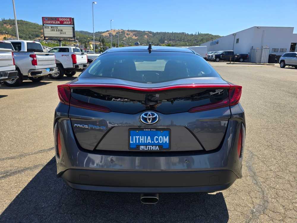 Thumbnail: 2018 Toyota Prius Prime - 4