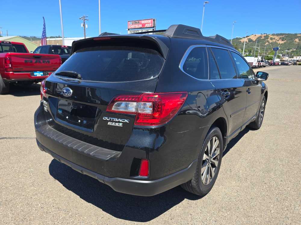 Thumbnail: 2015 Subaru Outback - 16