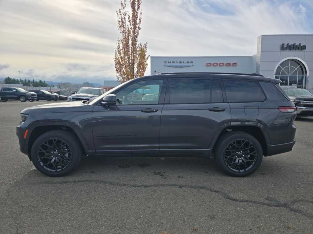 New 2025 Jeep Grand Cherokee L Summit Reserve Sport Utility