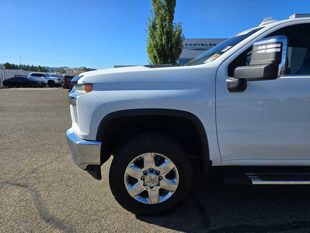 Thumbnail: 2021 Chevrolet Silverado 3500 - 6