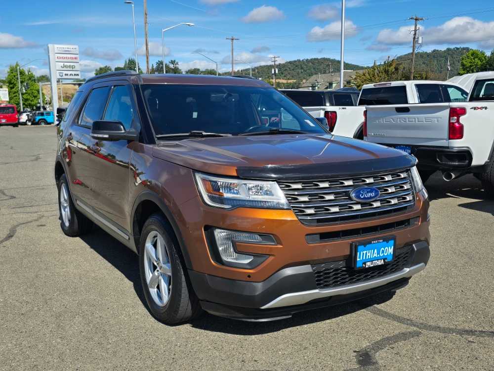 Thumbnail: 2017 Ford Explorer - 7
