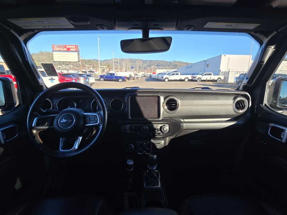 Thumbnail: 2022 Jeep Wrangler - 15