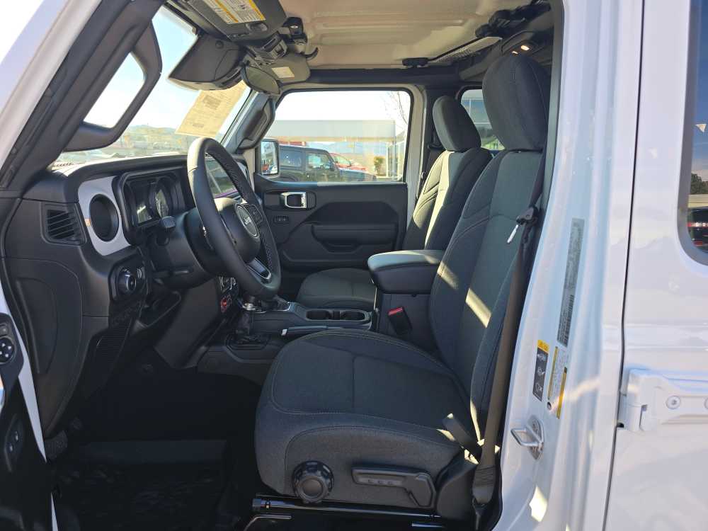 Thumbnail: 2026 Jeep Wrangler - 9