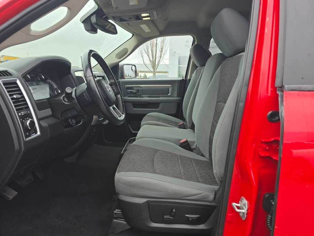 Thumbnail: 2019 RAM 1500 Classic - 10