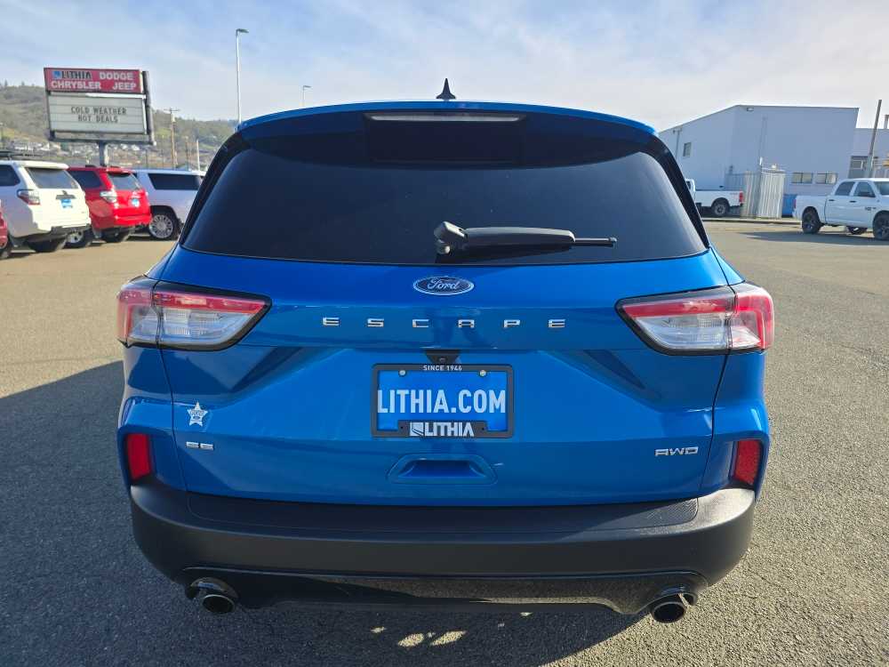 Thumbnail: 2021 Ford Escape - 4