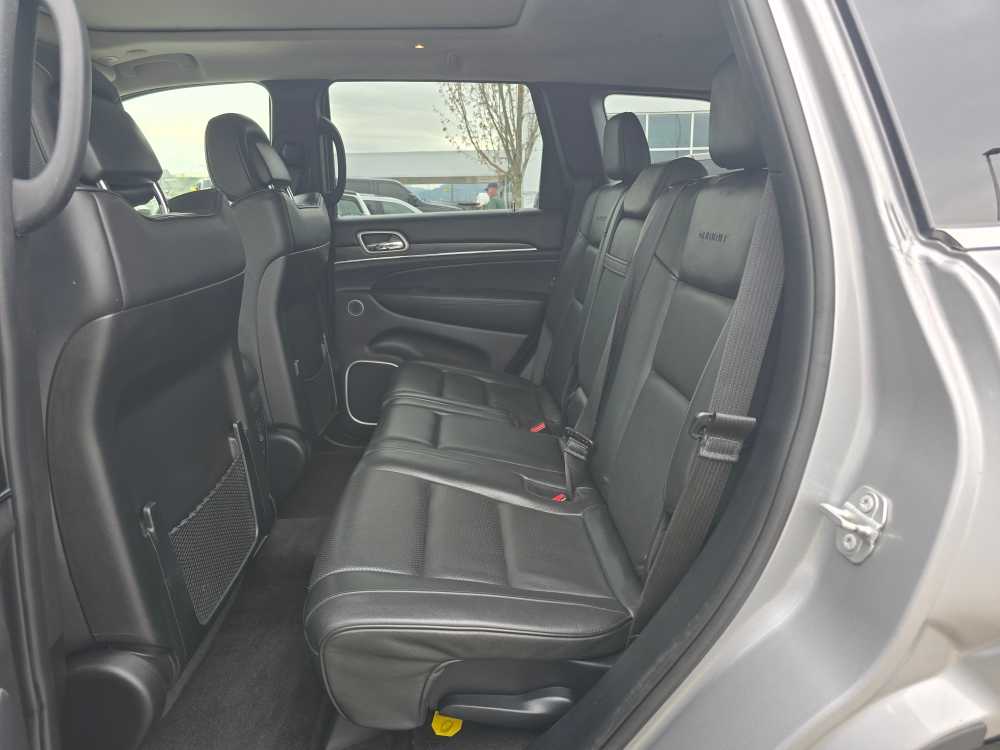 Thumbnail: 2018 Jeep Grand Cherokee - 15