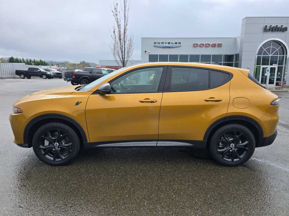 2024 Dodge Hornet R/T Plus photo 2