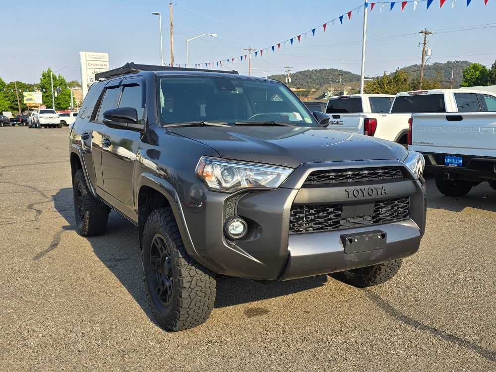 Thumbnail: 2021 Toyota 4Runner - 4