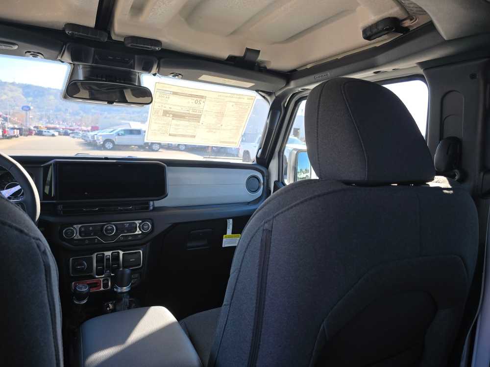 Thumbnail: 2026 Jeep Wrangler - 14