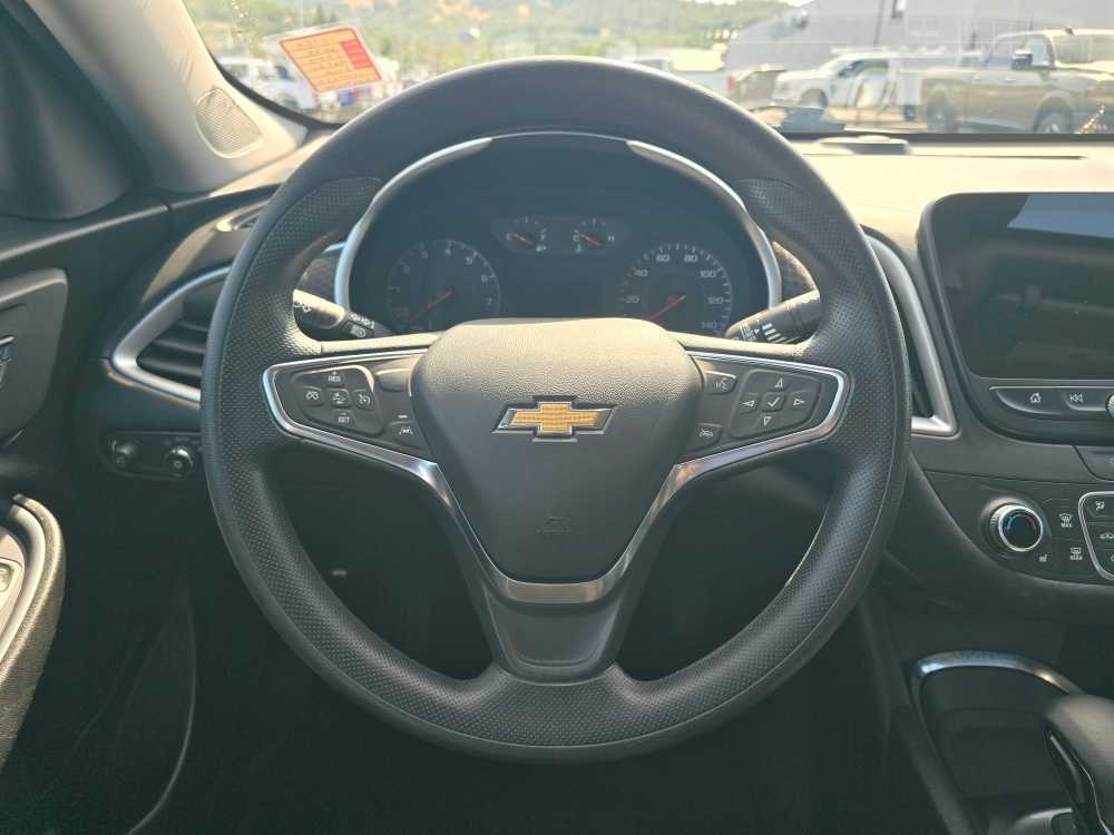 Thumbnail: 2024 Chevrolet Malibu - 11