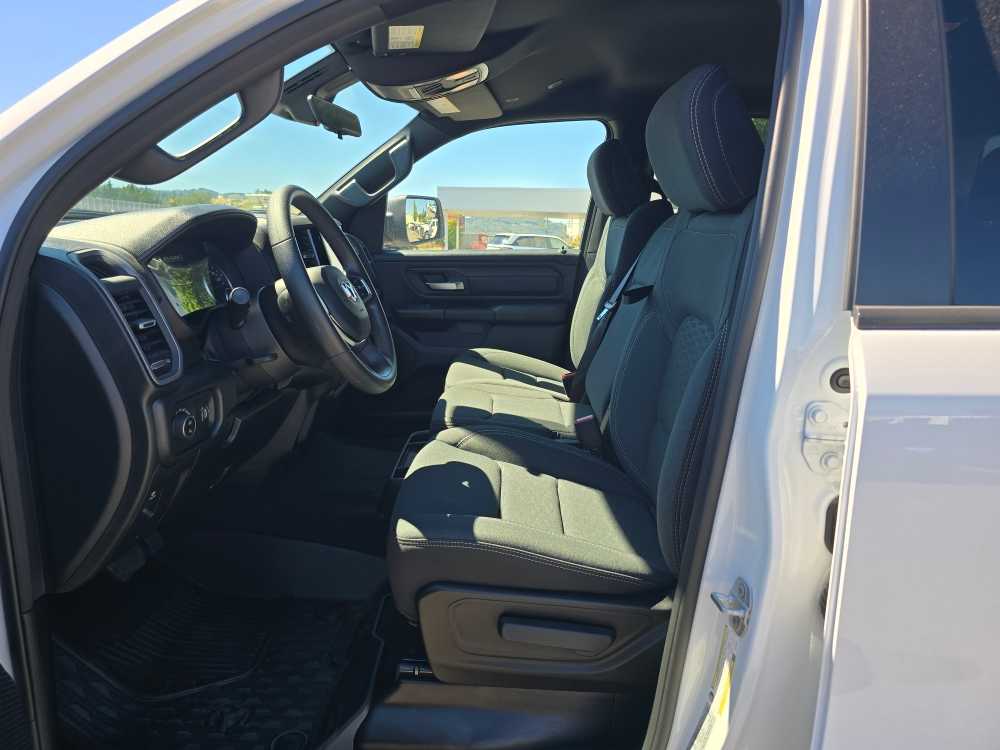 Thumbnail: 2026 RAM 1500 - 10