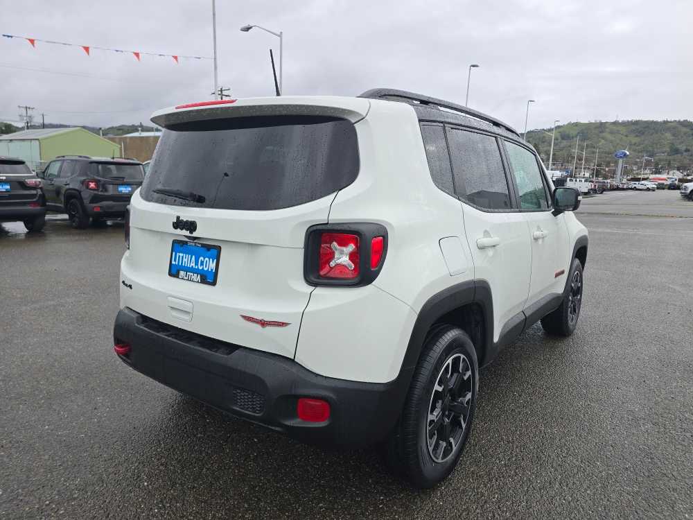 Thumbnail: 2023 Jeep Renegade - 5