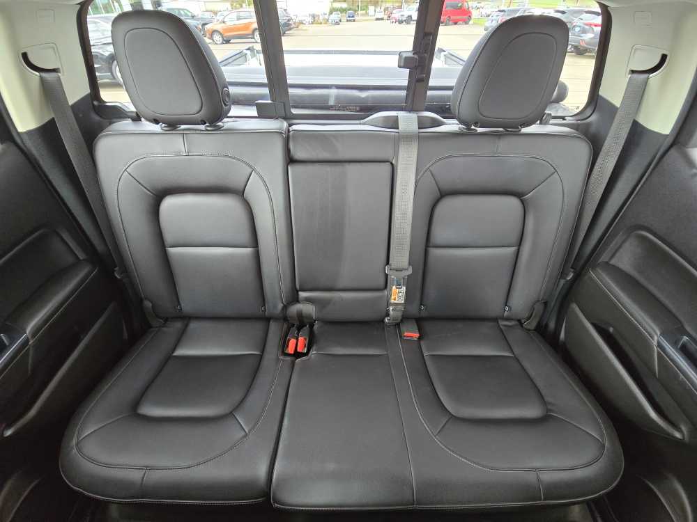 Thumbnail: 2017 GMC Canyon - 17