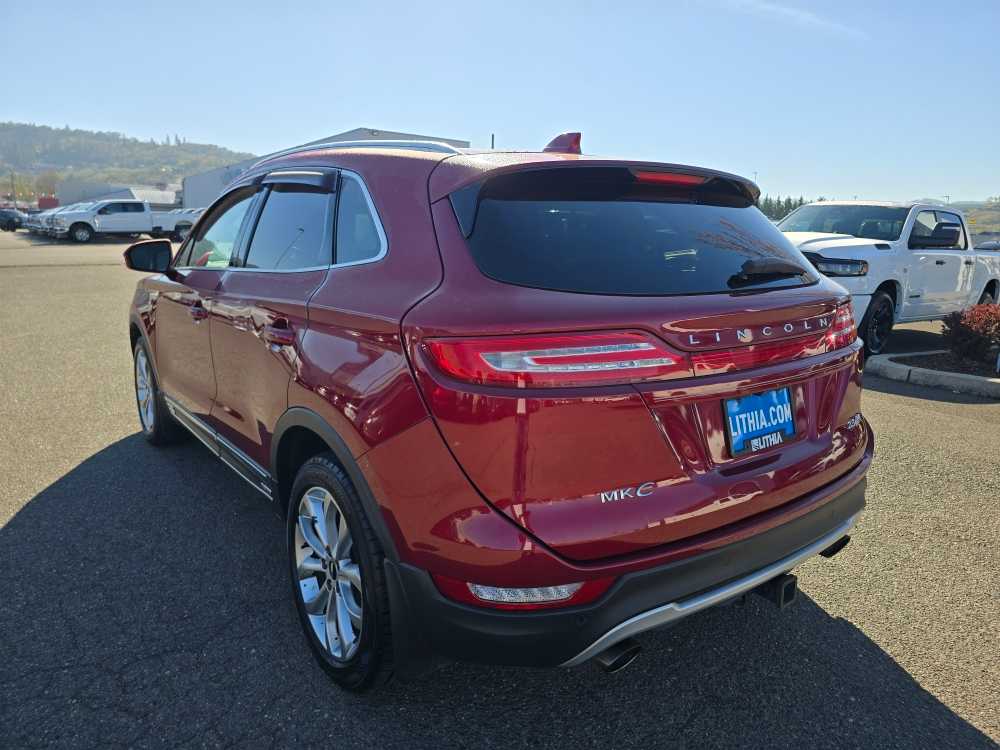 Thumbnail: 2016 Lincoln MKC - 3
