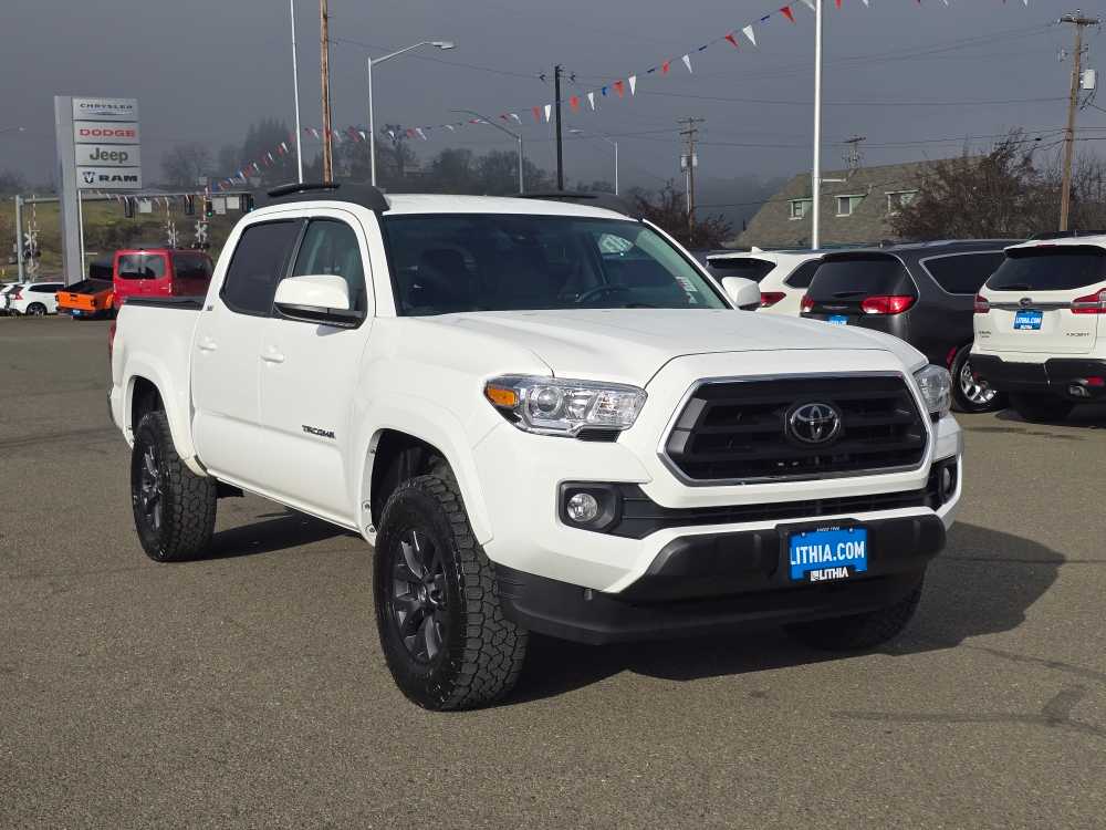 Thumbnail: 2022 Toyota Tacoma - 7