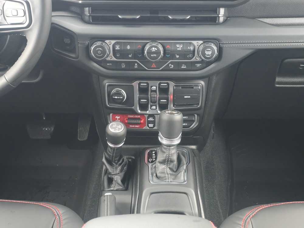 Thumbnail: 2026 Jeep Wrangler - 13