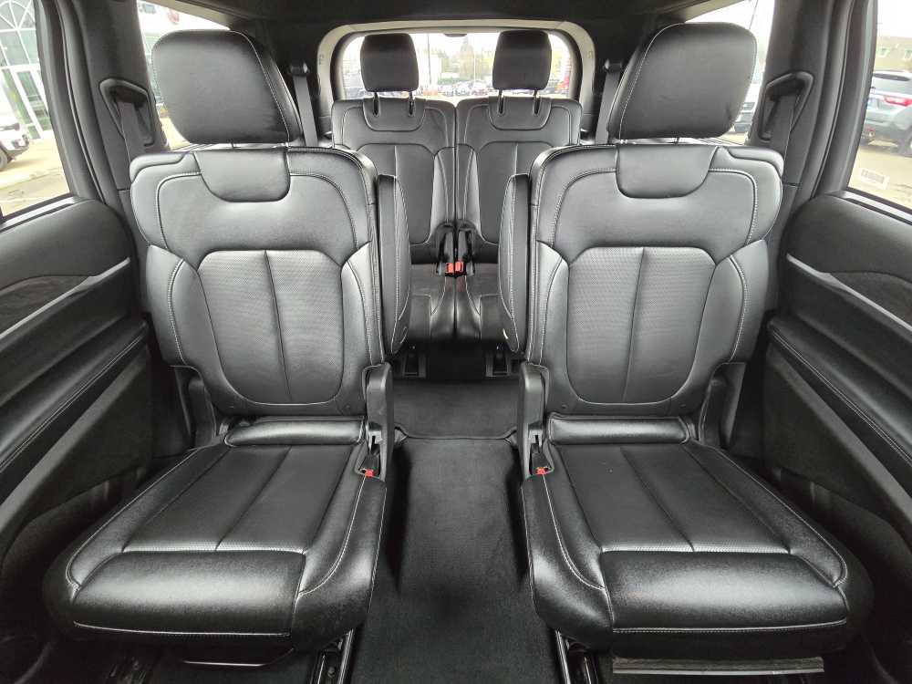 Thumbnail: 2024 Jeep Grand Cherokee L - 18