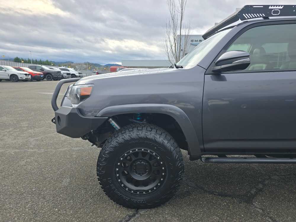 Thumbnail: 2021 Toyota 4Runner - 18