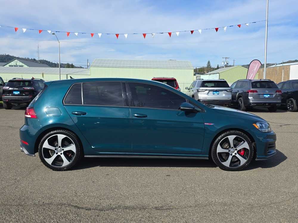 Thumbnail: 2019 Volkswagen Golf - 6