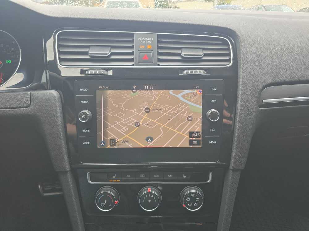 Thumbnail: 2021 Volkswagen Golf - 12