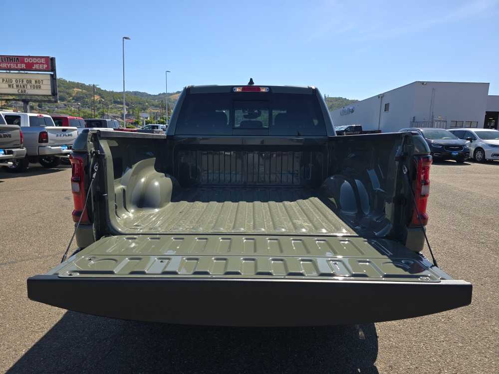 Thumbnail: 2026 RAM 1500 - 19