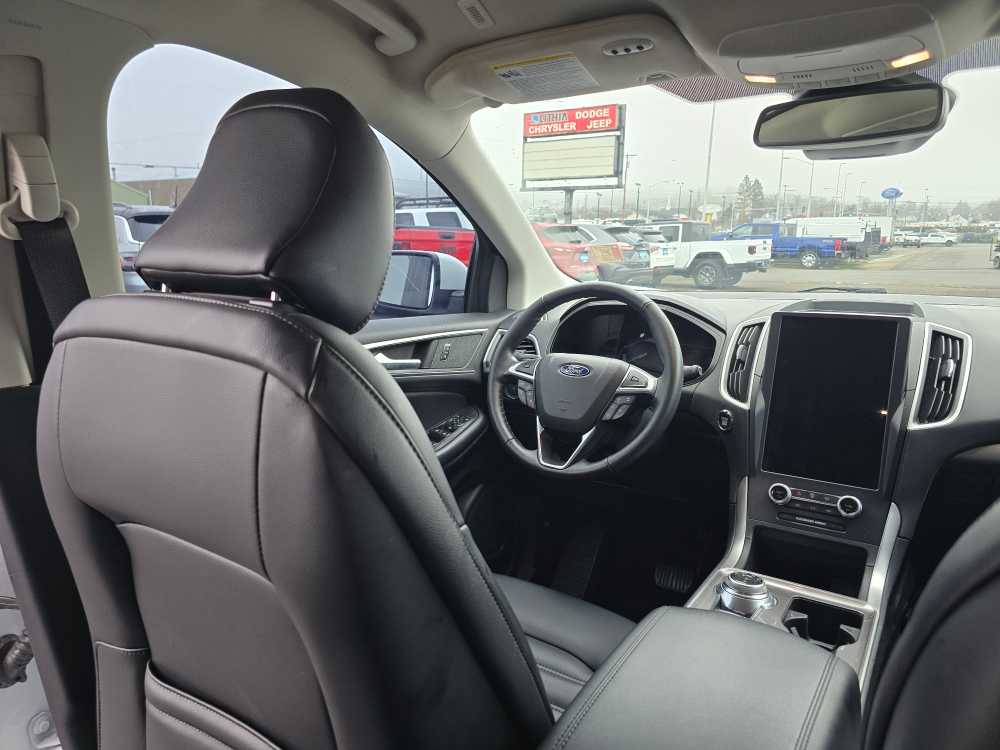 Thumbnail: 2023 Ford Edge - 10