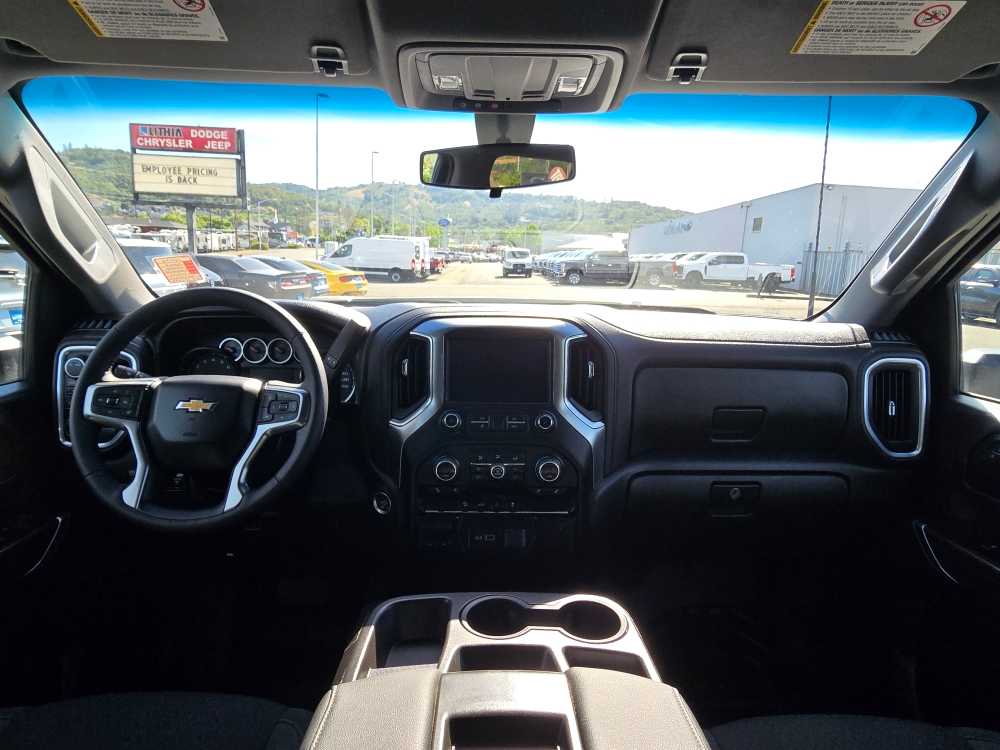 Thumbnail: 2022 Chevrolet Silverado 3500 - 15