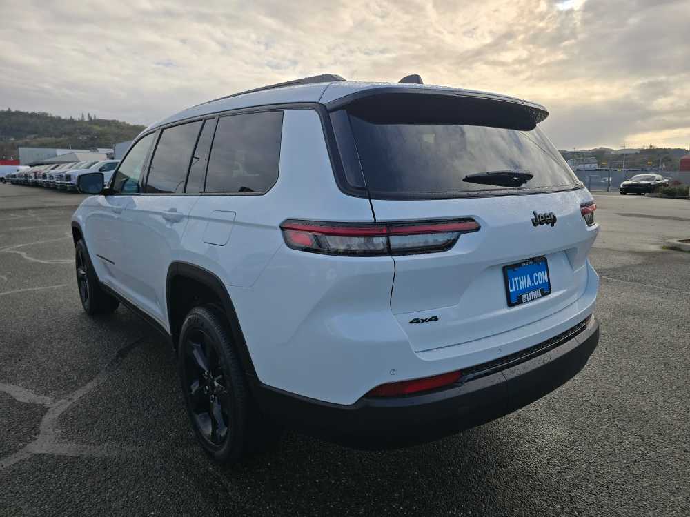 Thumbnail: 2025 Jeep Grand Cherokee L - 3