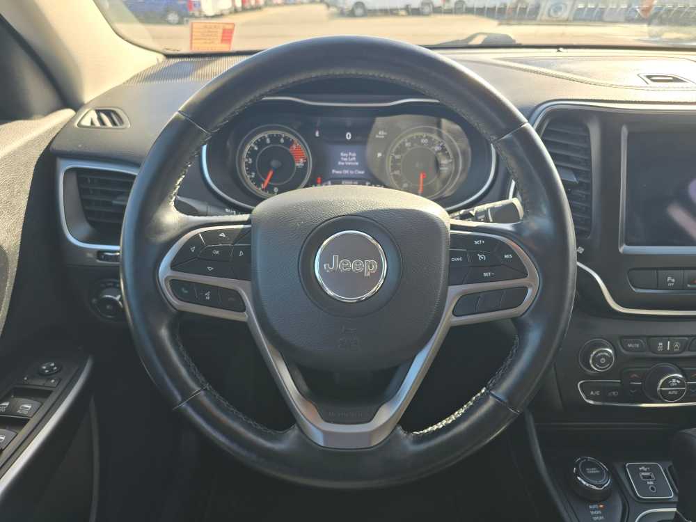 Thumbnail: 2021 Jeep Cherokee - 11