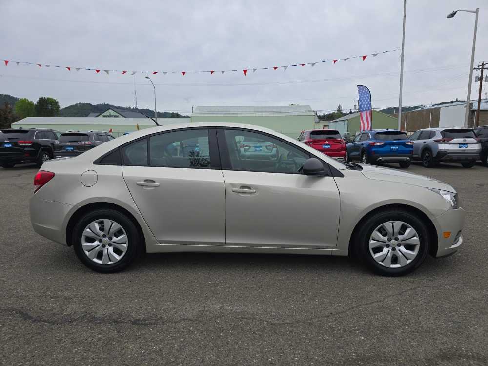 Thumbnail: 2014 Chevrolet Cruze - 6