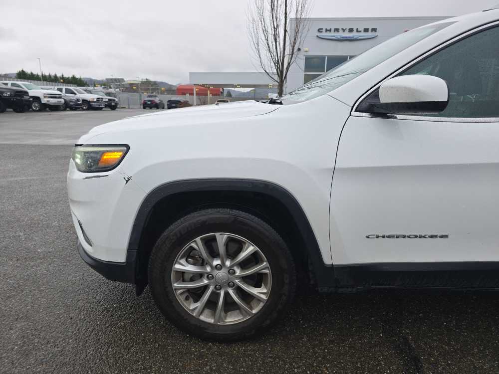 Thumbnail: 2019 Jeep Cherokee - 6