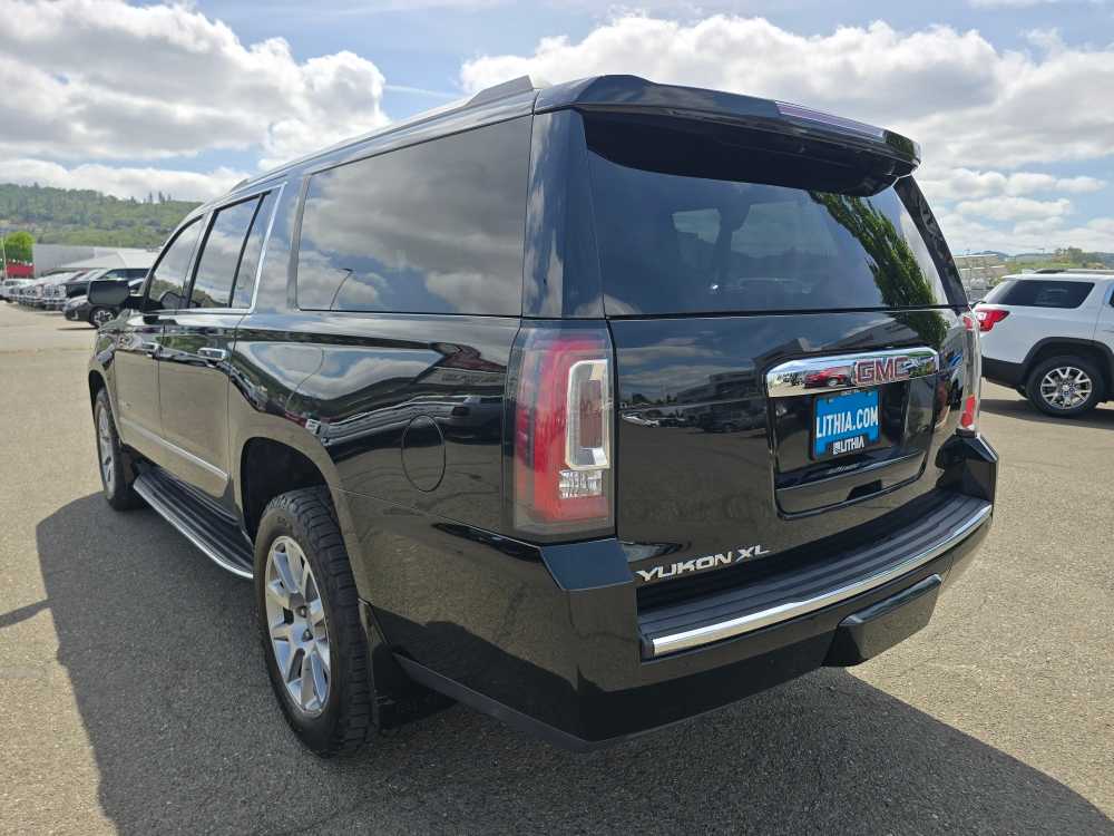 Thumbnail: 2017 GMC Yukon XL - 2