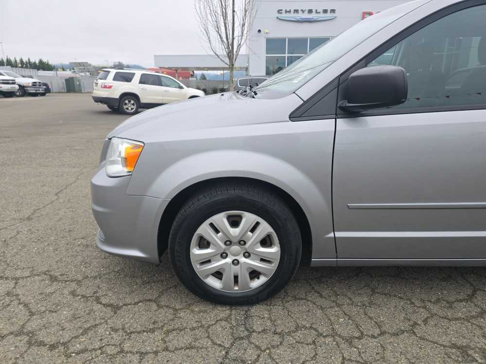Thumbnail: 2016 Dodge Grand Caravan - 19