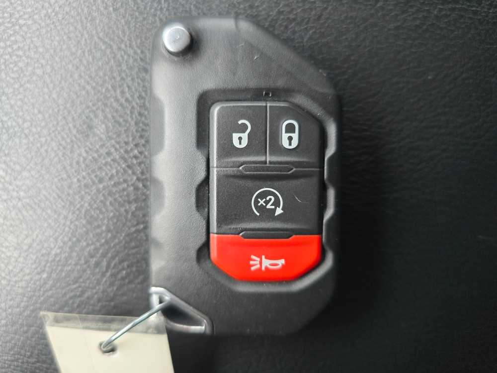 Thumbnail: 2023 Jeep Gladiator - 22