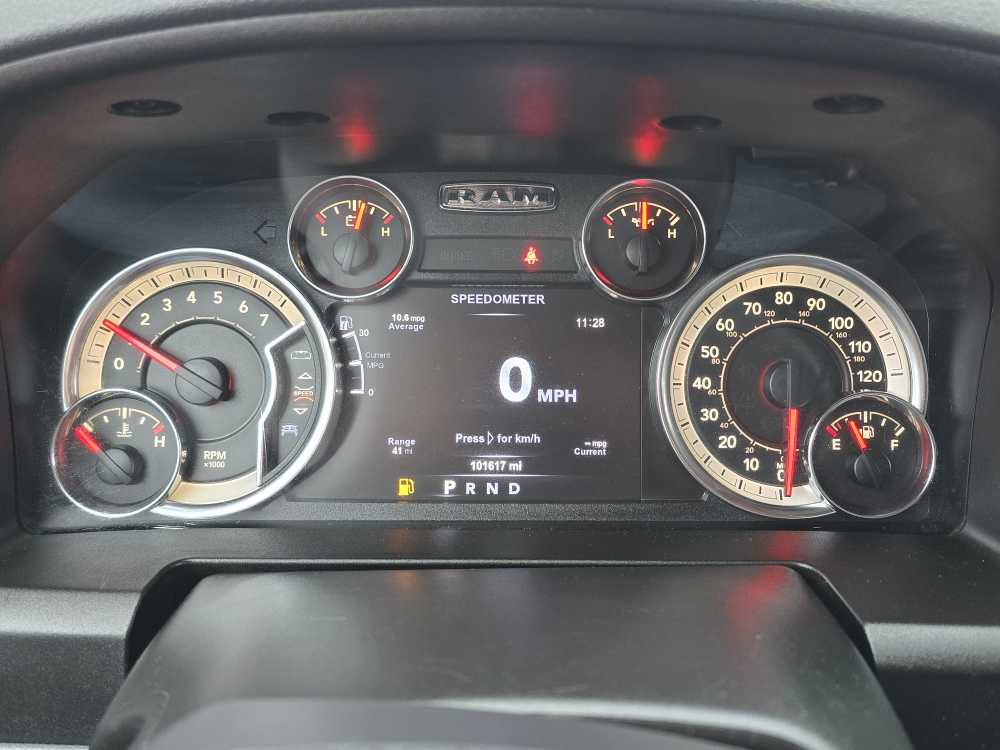 Thumbnail: 2019 RAM 1500 Classic - 22