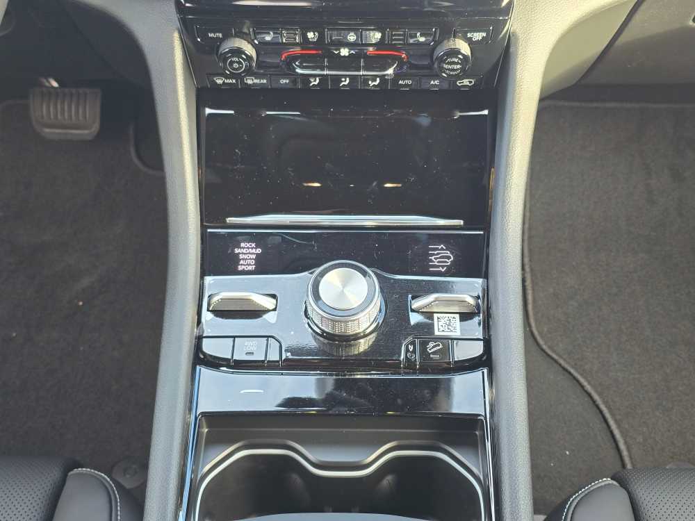 Thumbnail: 2025 Jeep Grand Cherokee - 13